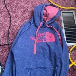 NWT-Northface women’s hoodie